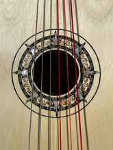 Maple Guitarrón by Lauderia Ramírez